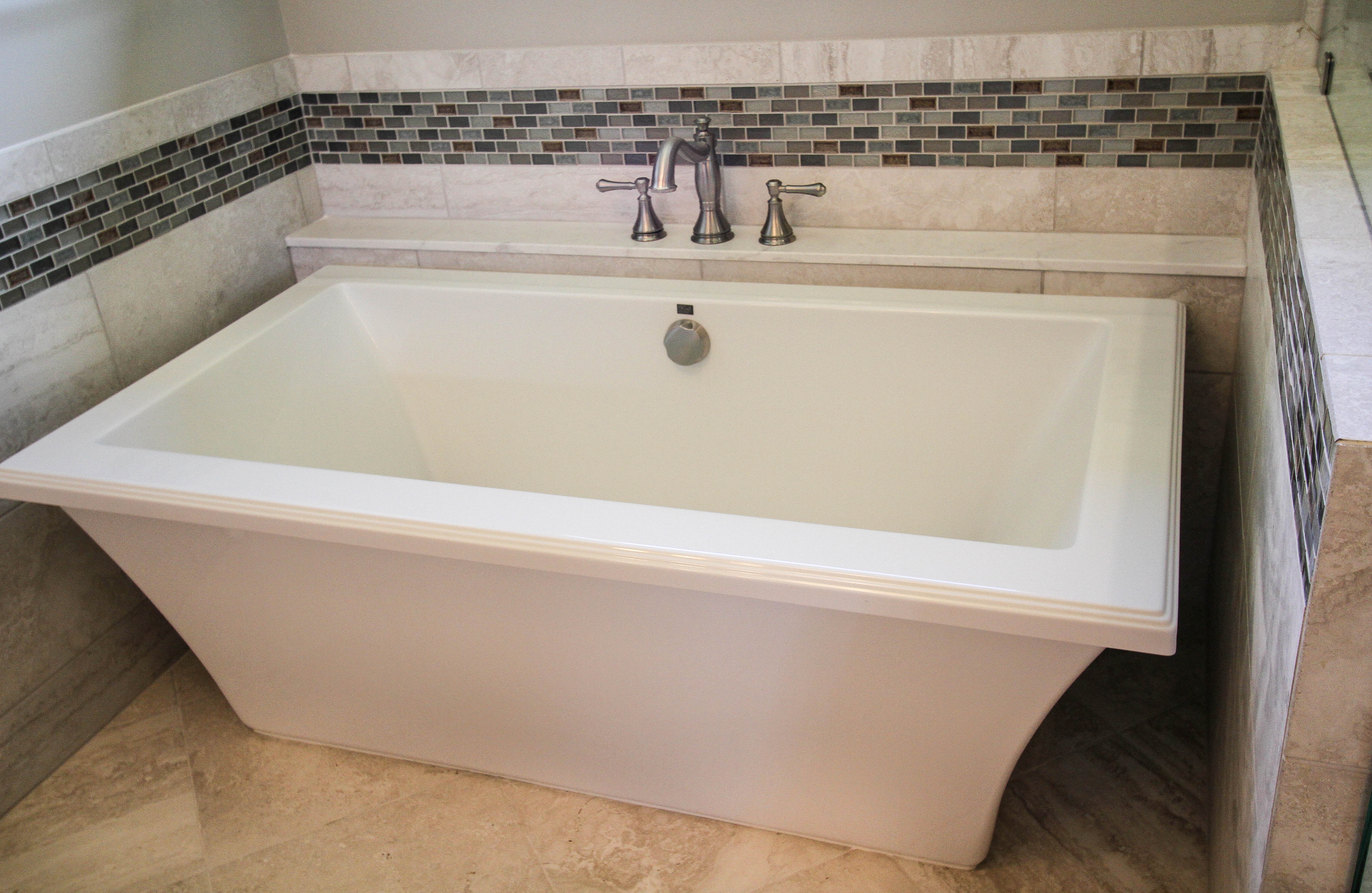 Master Tub