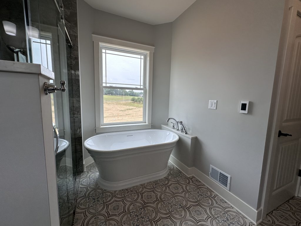 Master Tub