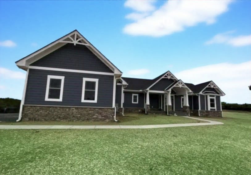 Orchard Ridge front